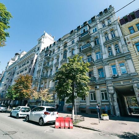 Vip Near Premier Palace & Arena City Kiev Buitenkant foto