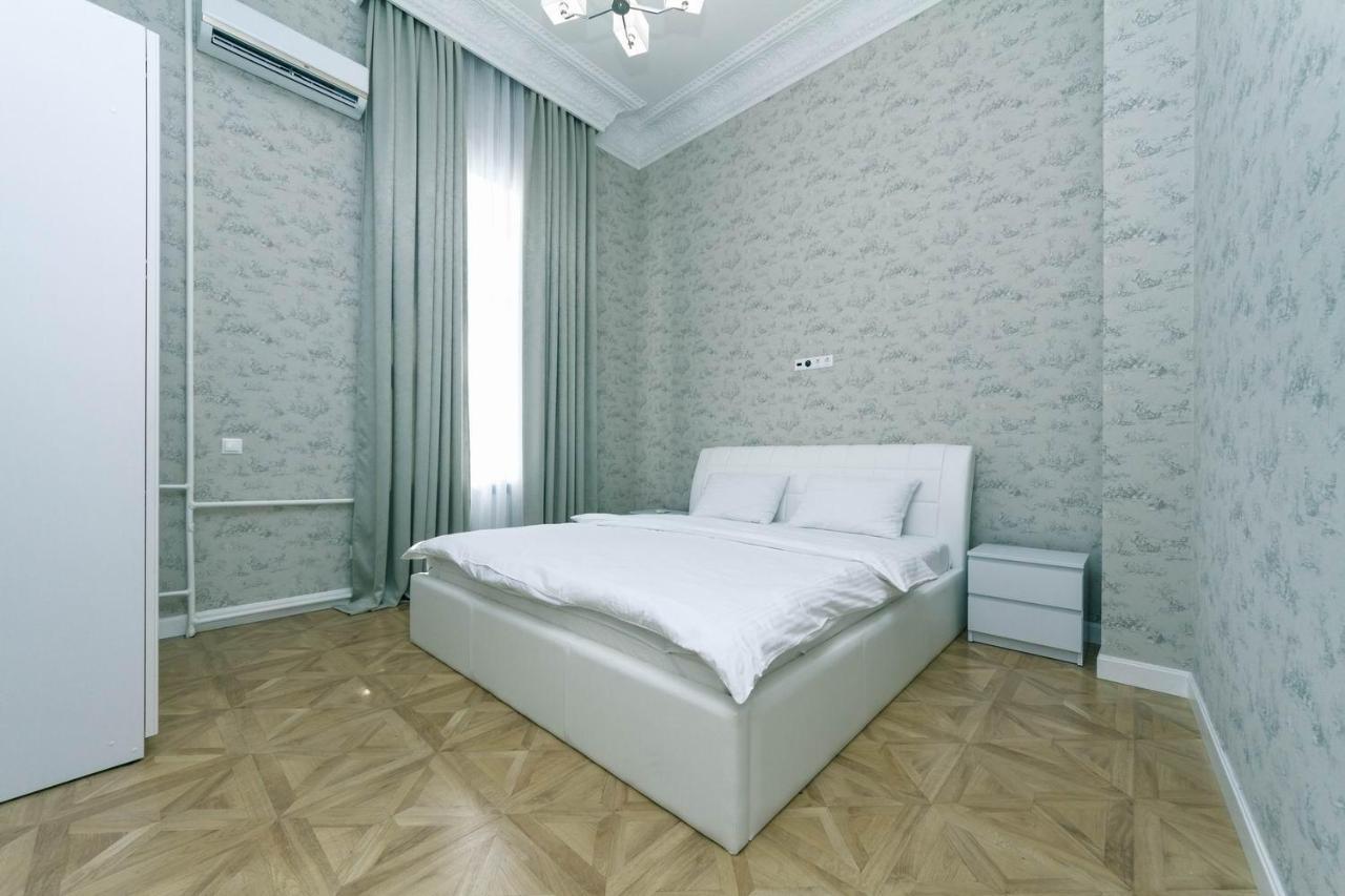 Vip Near Premier Palace & Arena City Kiev Buitenkant foto